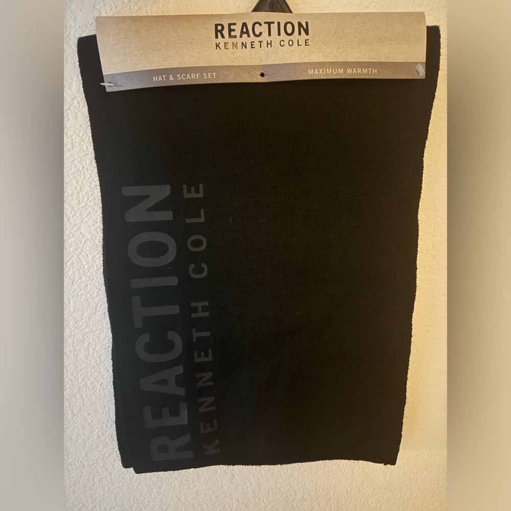 Scarf -Reaction Kenneth Cole
